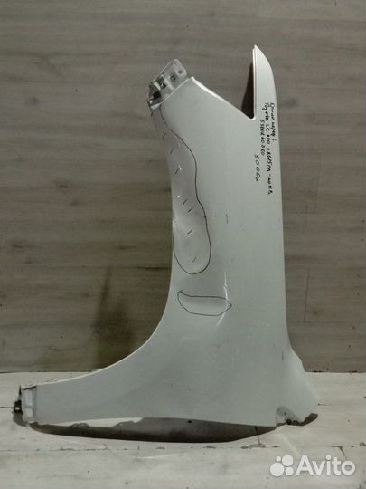 Крыло Toyota Land Cruiser 200