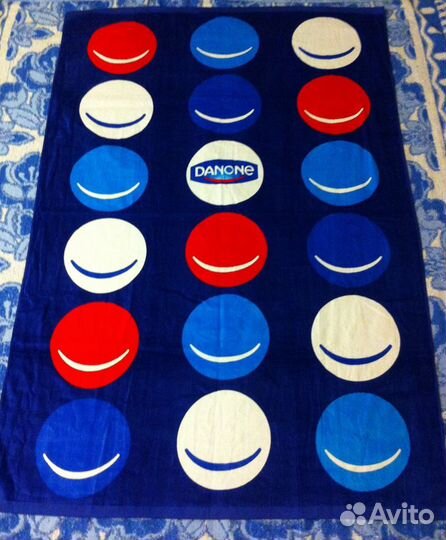 Махровое полотенце для пляжа и игры в 