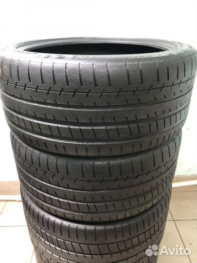Michelin Pilot Super Sport 255/40 R20 и 295/35 R20 101Y