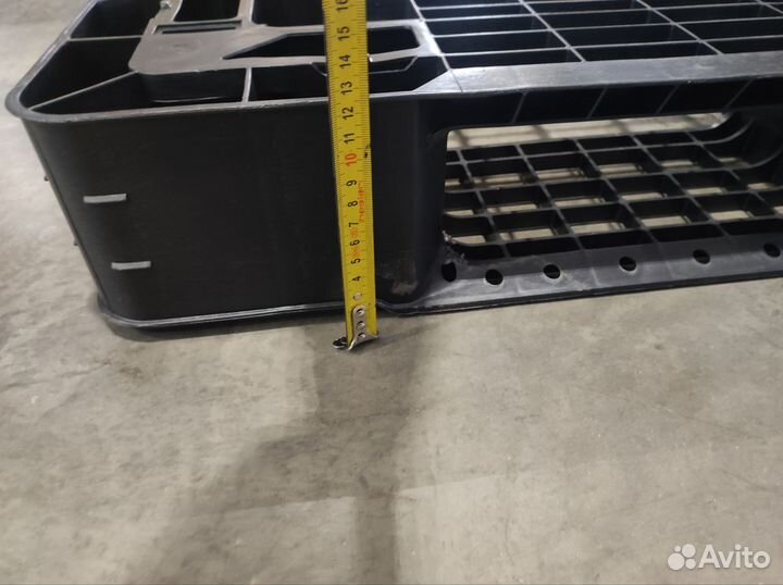 Пластиковые поддоны паллеты бу