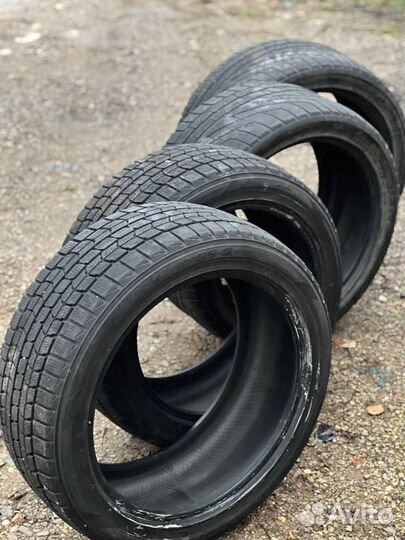 Pirelli Sottozero Winter 240 245/45 R19