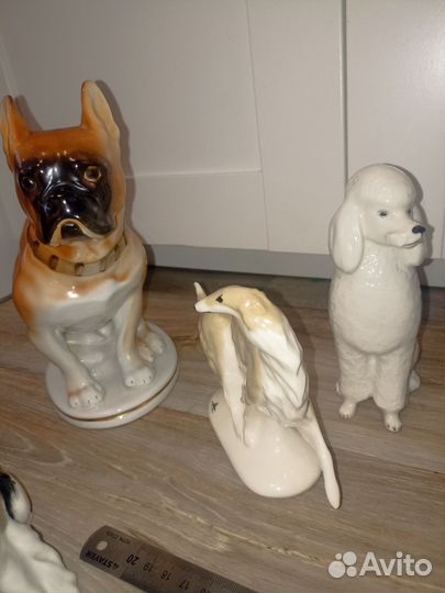 Статуэтка фарфоровая собака лфз СССР