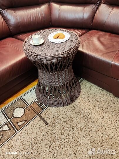 Столик кофейный, чайный