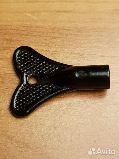 Ключ для грифа гитары