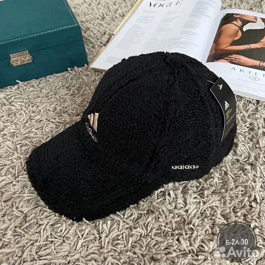 Кепка adidas черная