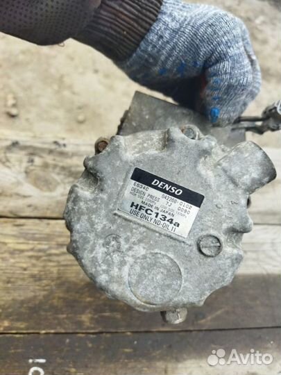 Компрессор кондиционера Lexus Ls600Hl UVF46