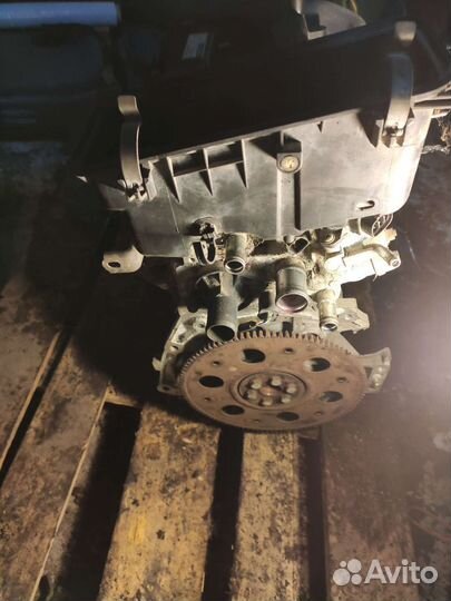 Двигатель тоета Ярис и Витц объем 1.0