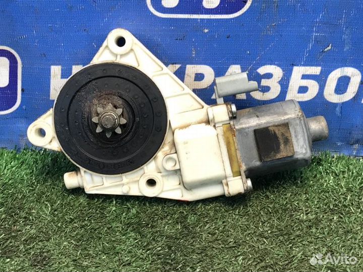 Моторчик стеклоподъемника задний правый Kia