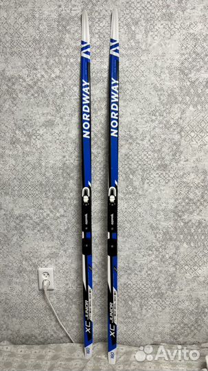 Лыжи детские беговые с насечками и креплением