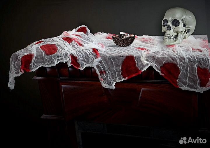 Скатерть кровавая хлопчатобумажная