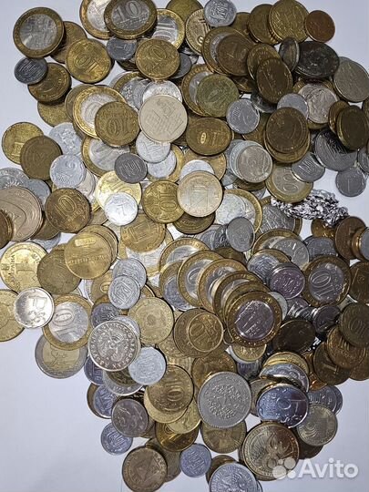 Юбилейные монеты