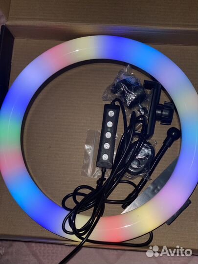 Продам цветную кольцевую лампу 26 см