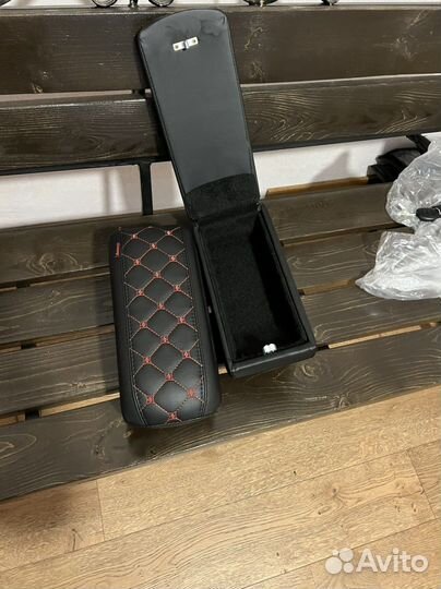 Подлокотник между сидений на газель