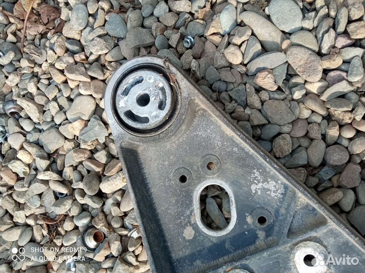 Крепление редуктора Mercedes Е211