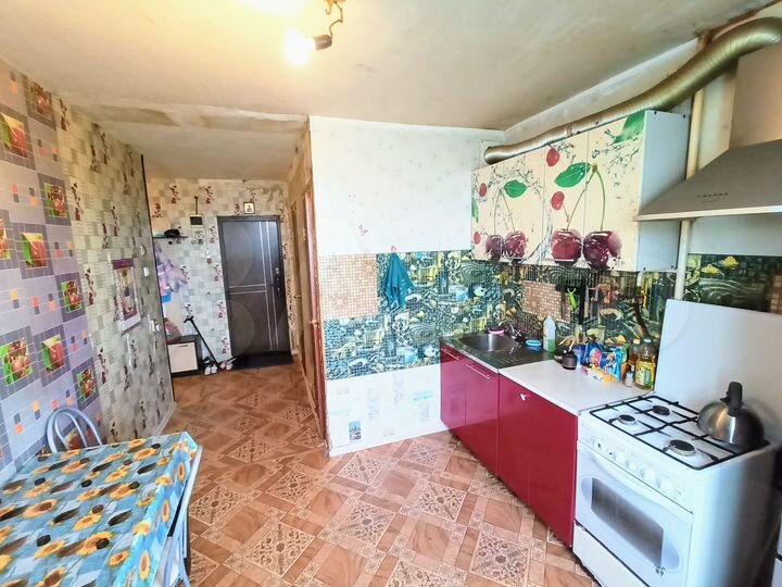 4-к. квартира, 80 м², 6/10 эт.