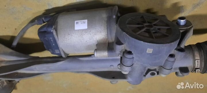 Двигатель рулевой рейки на Шкоду octavia а7