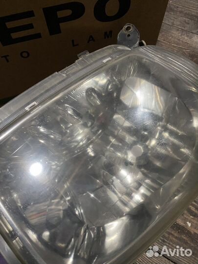 Фары toyota rav 4/ Тойота рав 4