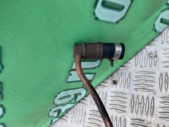 Шланг топливный Mercedes-Benz S124 M102.982 1989