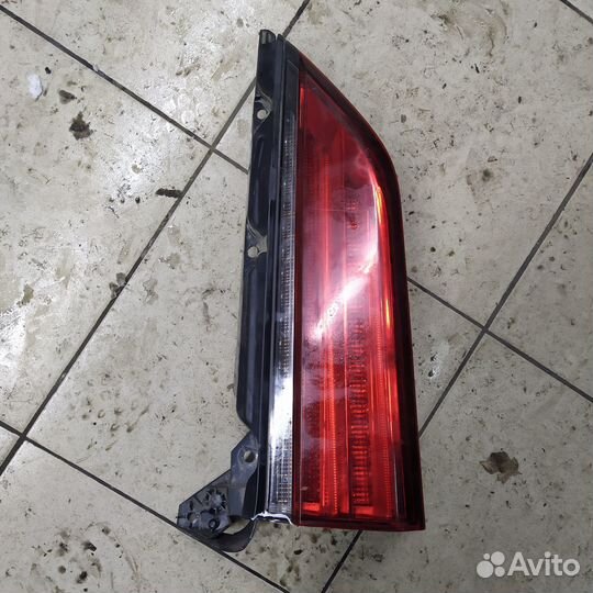 Фонарь задний левый lexus LX570