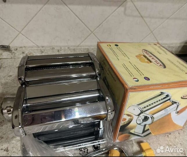 Тестораскатка лапшерезка, новая, без коробки