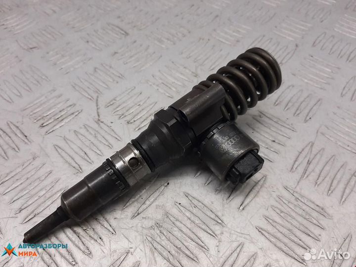 Форсунка Chrysler Sebring 3 2007 68000912AA