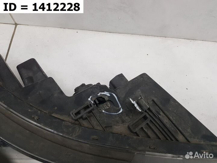 Фонарь дхо передний правый Hyundai Santa Fe