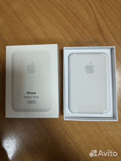 Внешний аккумулятор Apple MagSafe