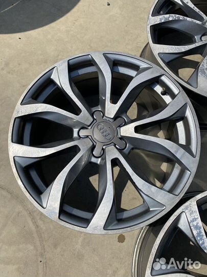 Диски R18/8J; 5x112; ET39; цо66.5 audi