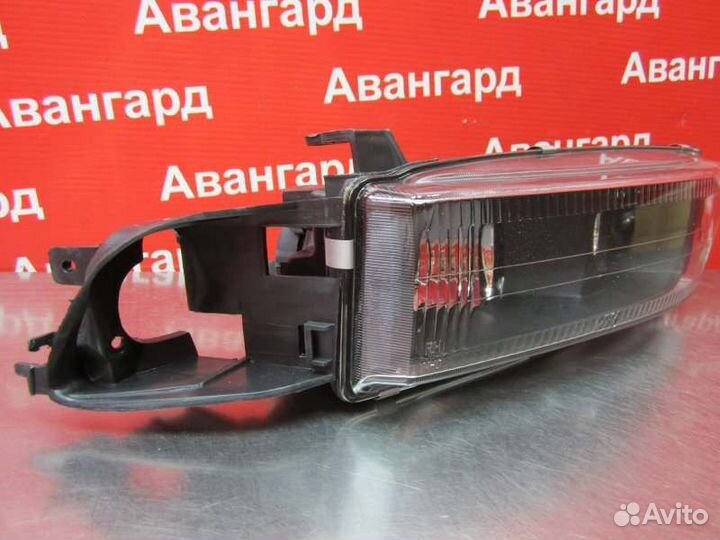 Фара правая Mitsubishi Galant 8 97-03