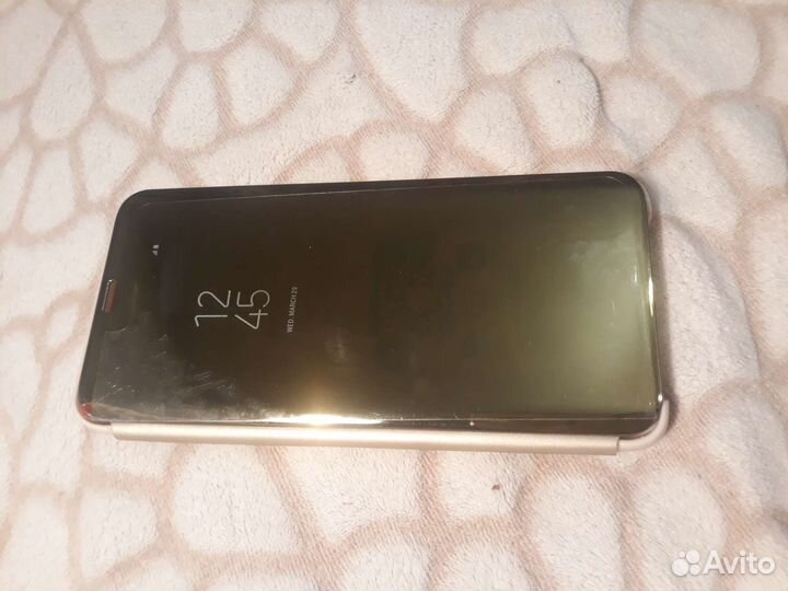 Интерактивный флип-чехол