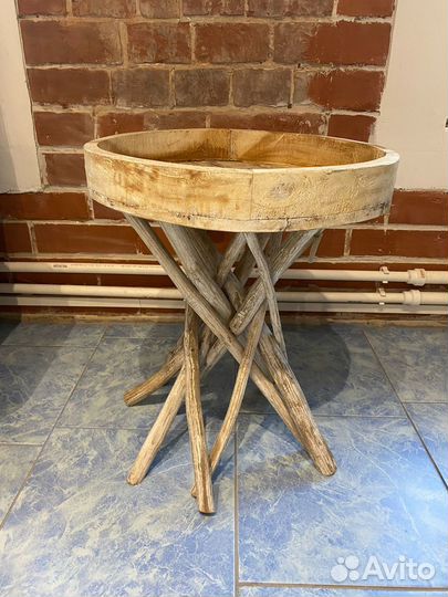 Журнальный столик