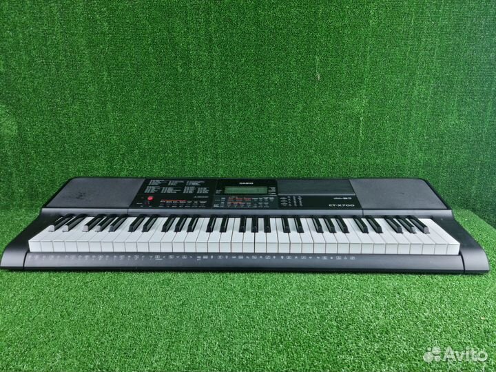 Синтезатор Casio CT-X700