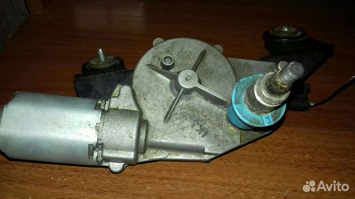 Моторчик стекдоочестителя передний для вмw 5-серии