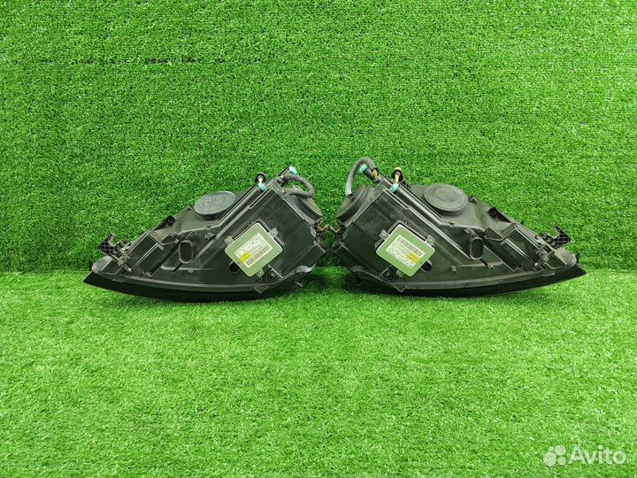Фара левая правая Xenon 2й рест комплект VAG Audi