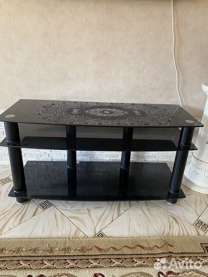 Стеклянная тумба