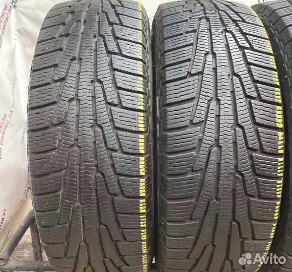 Nokian Tyres Hakkapeliitta R2 215/65 R16 99N