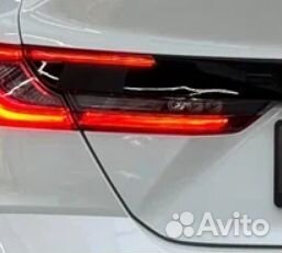 Задняя фара багажник левая XV80 Toyota Camry