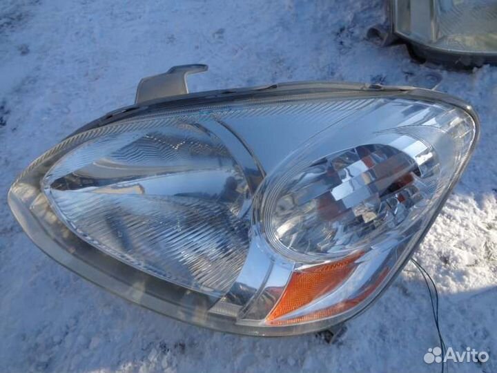 Фара левая Toyota Platz NCP12 1NZ-FE 2003
