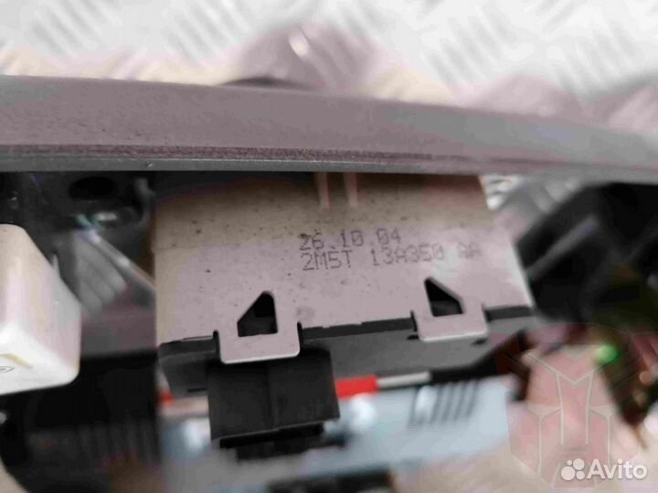 Кнопка аварийной сигнализации Форд Фокус 1