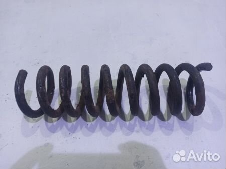 Пружина задняя Мерседес