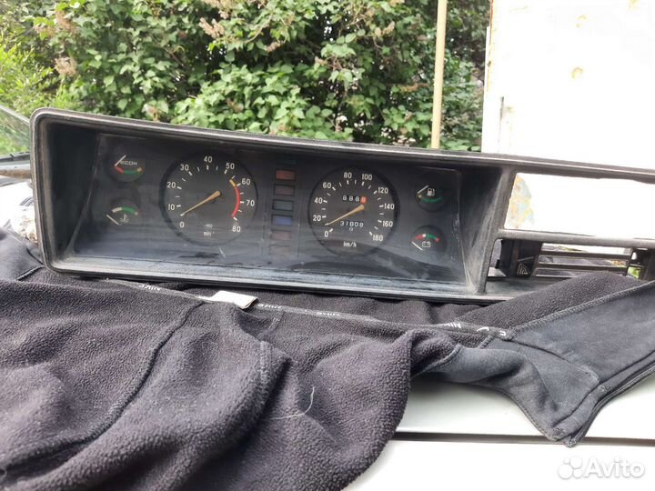 Приборная панелька 2107