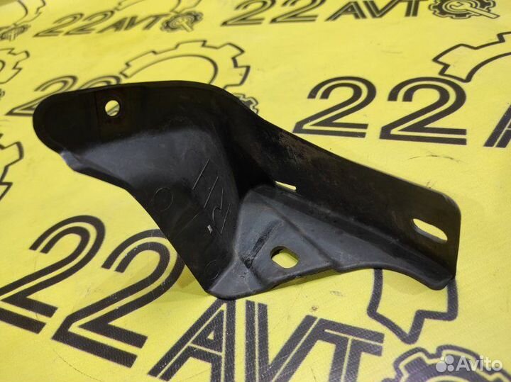 Брызговик задний правый Subaru Forester SG5 EJ205