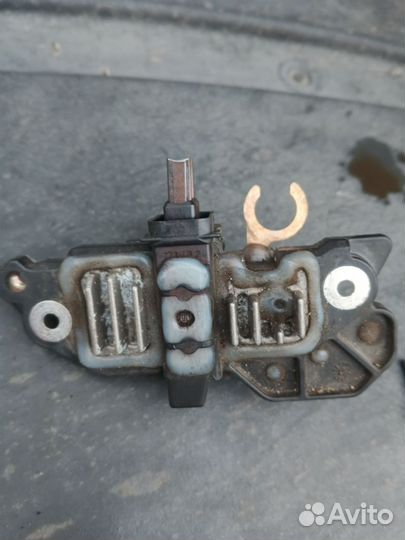 Щетки генератора вольво