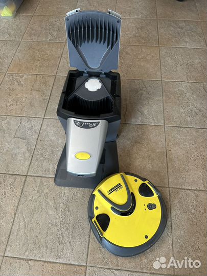 Робот пылесос karcher