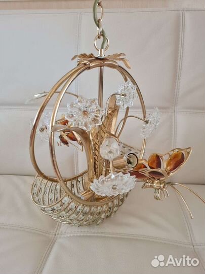 Люстра бабочки