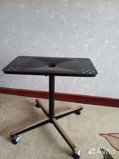 Подставка под телевизор