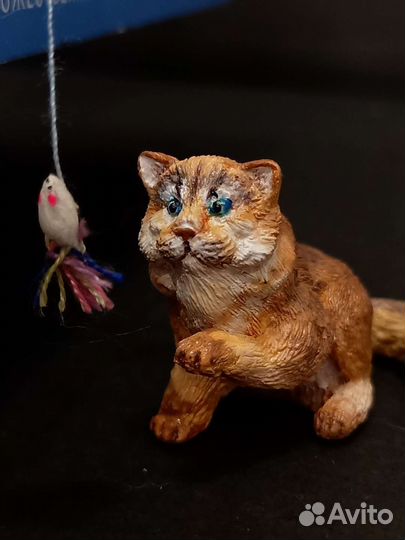 Фигурка кота