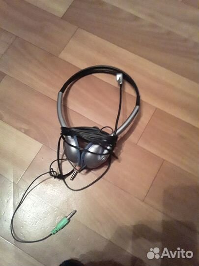 Проводные наушники genius