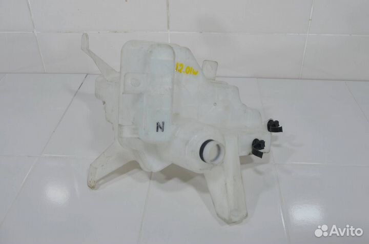 Бачок омывателя Toyota Rav 4 A40 2012+