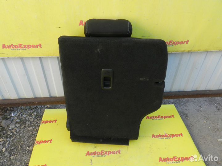 Спинка сиденья заднего правая Kia Soul II 14-19